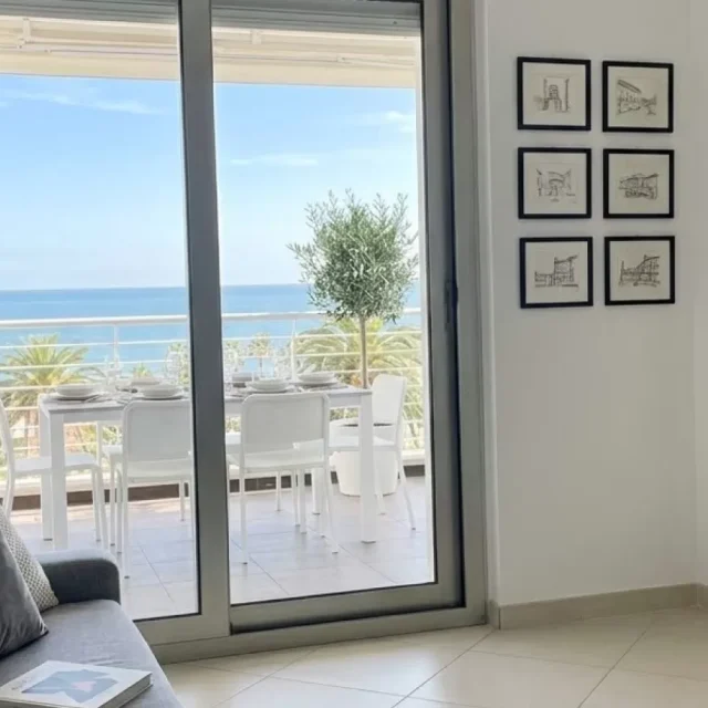 https://www.premiumvillas.it/wp-content/uploads/2026/03/RIVIERA-PALACE-BILOCALE-FRONTE-MARE-2-640x640.webp