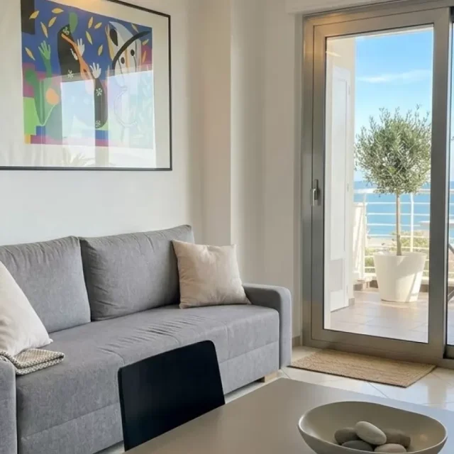 https://www.premiumvillas.it/wp-content/uploads/2026/03/RIVIERA-PALACE-BILOCALE-FRONTE-MARE-640x640.webp